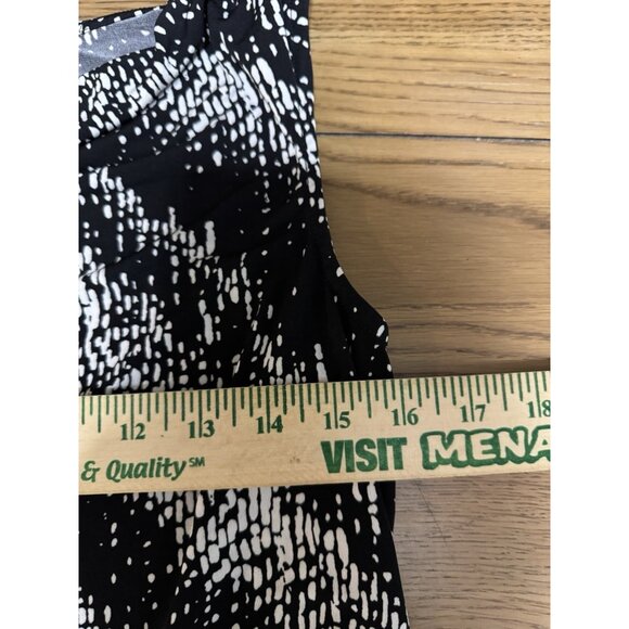 Liz Claiborne Scoop Neck Blouse Size Large Sleeveless Stretch Lightweight Office - Picture 5 of 7